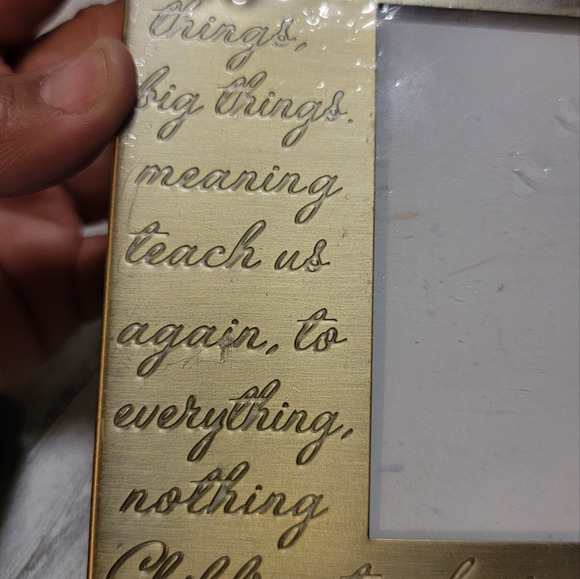 NEW in package metal inspirational picture frame with Messages of children. - Picture 4 of 6